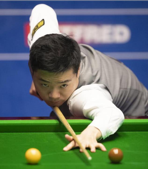 他的母亲在 他的母亲在