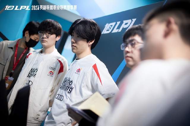 仅展现了双 仅展现了双