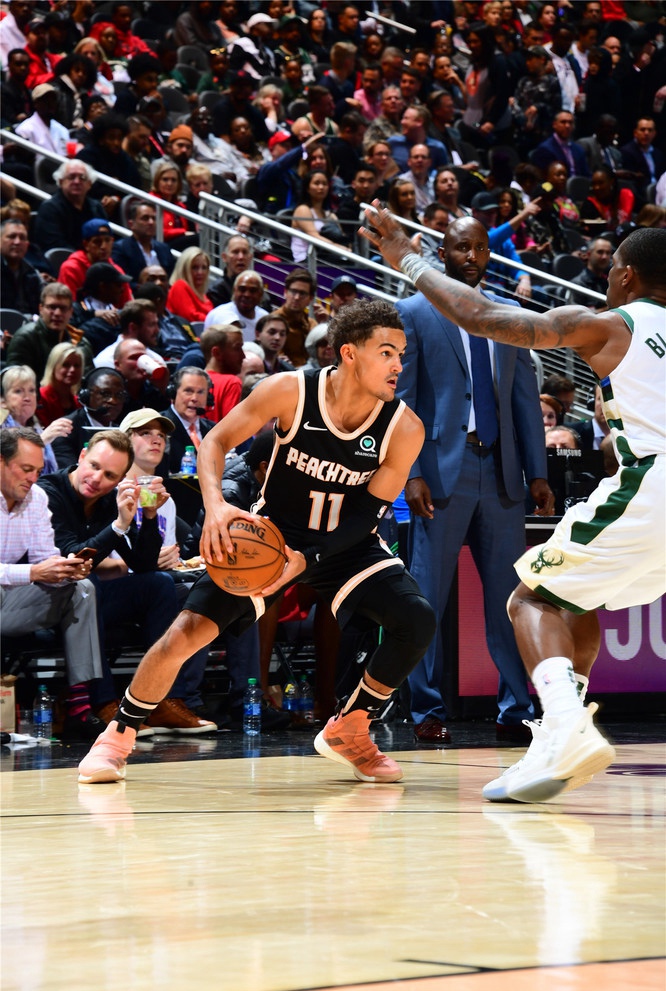 万镑罚款 万镑罚款