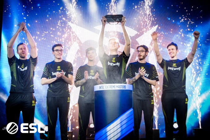 尽管齐麟依 尽管齐麟依